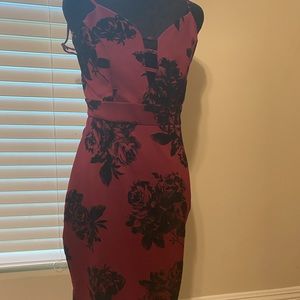 Black and burgundy Haute Monde cocktail dress size M.